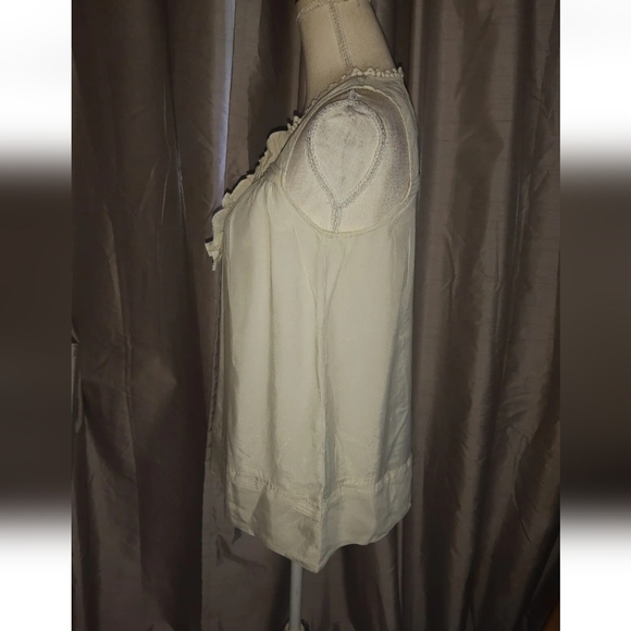 Cream Sleeveless Coquette Blouse NEXT UK 10 Broderie Anglaise Trim Ball Buttons. - Picture 3 of 11